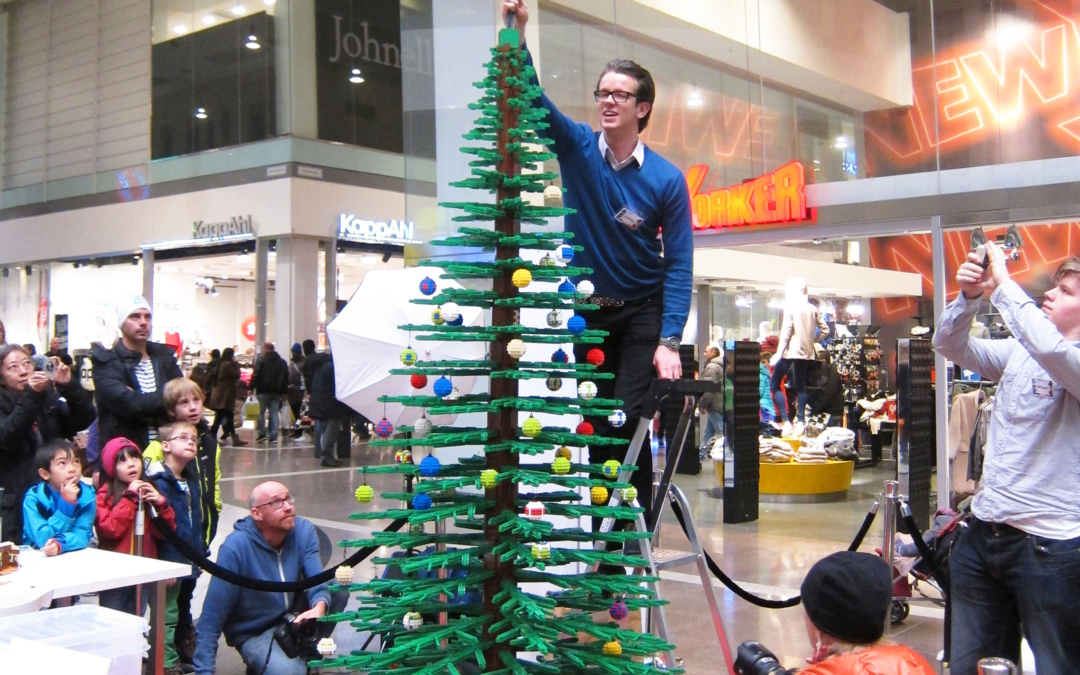 3 m. h&ouml;g julgran av lego