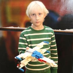 Rymdraket i LEGO visas i Huddinge Centrums julevent